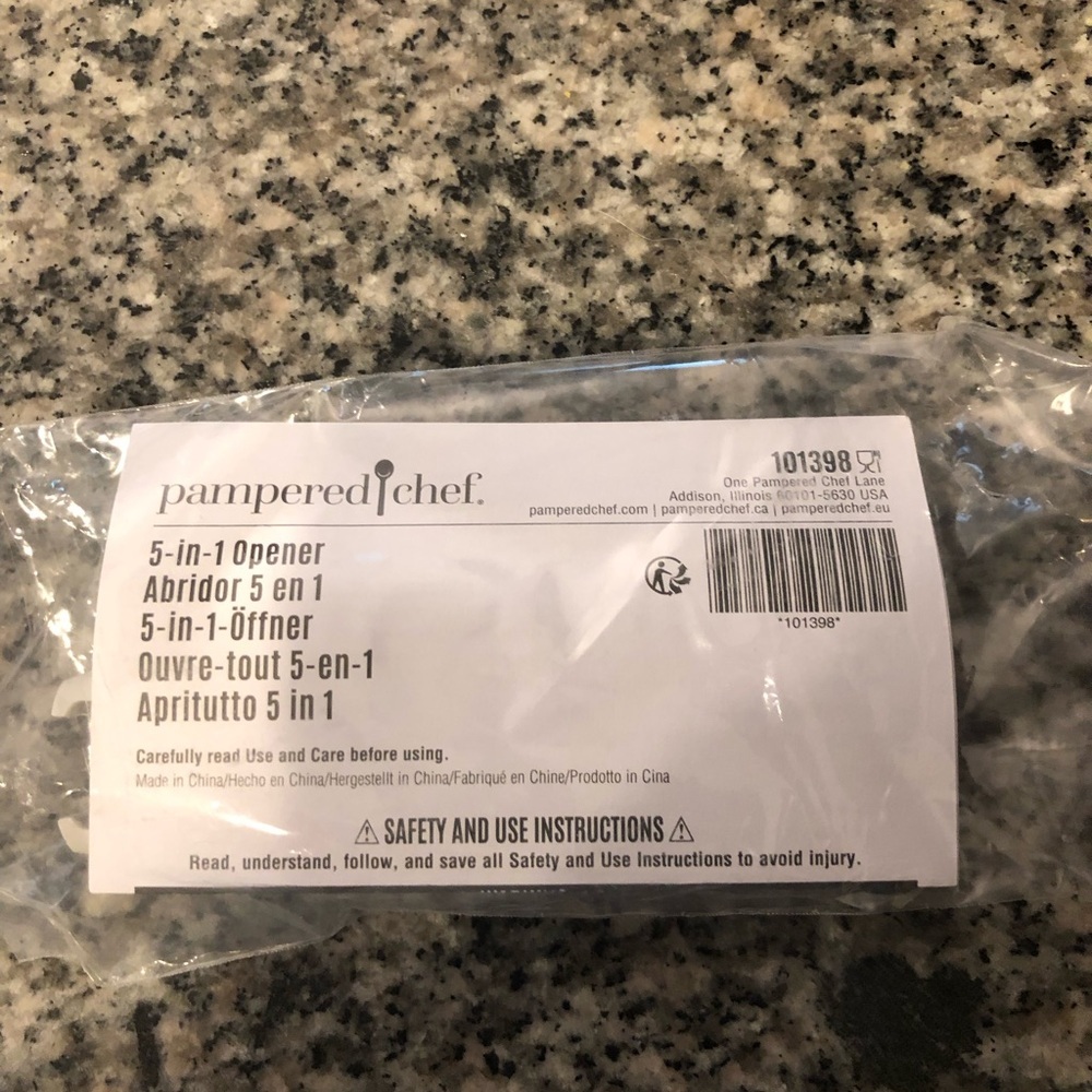 Tupperware 5-IN-1 OPENER SAVE THAT MANICURE! - Picture 5 of 5